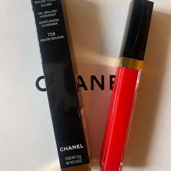 CHANEL Rouge coco gloss Color 738 Amuse Bouche- bright pink shade